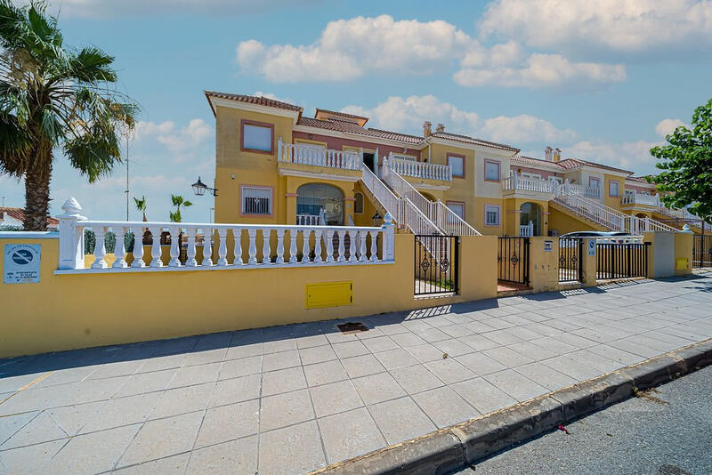 Lägenhet till salu i Pinar de Campoverde, Alicante