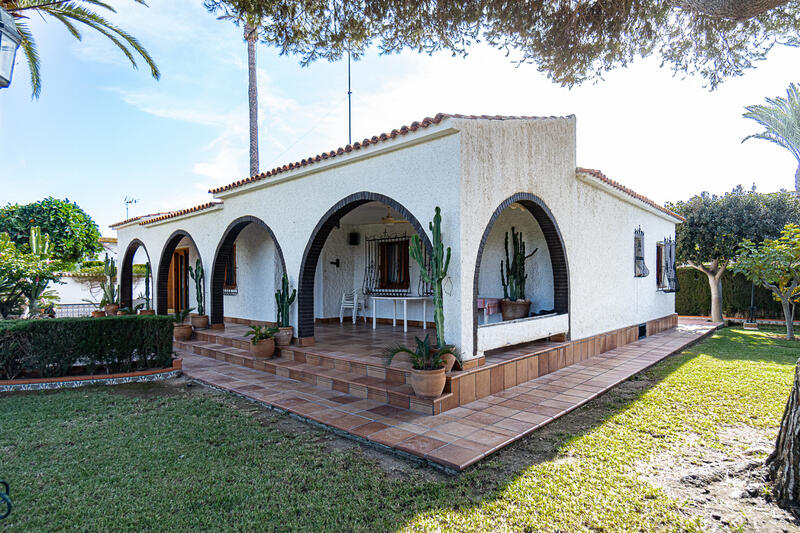 4 bedroom Villa for sale