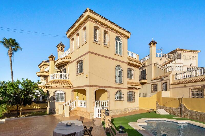 Villa à vendre dans La Florida, Alicante