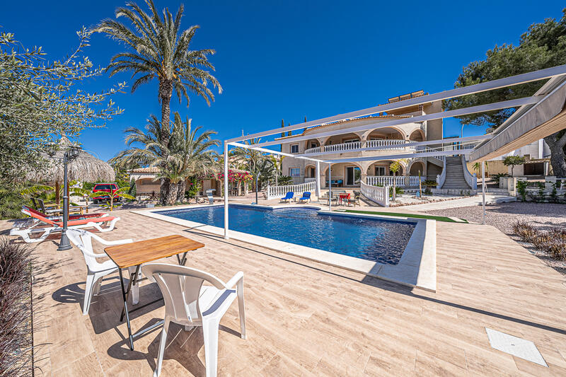 7 Cuarto Villa en venta