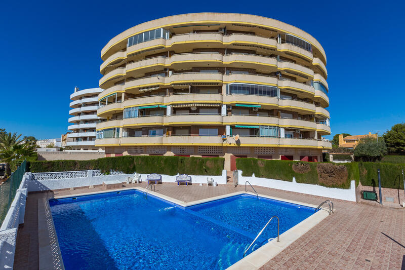 Lejlighed til salg i La Zenia, Alicante