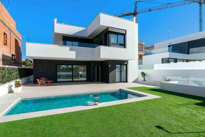 Villa til salgs i Benijófar, Alicante