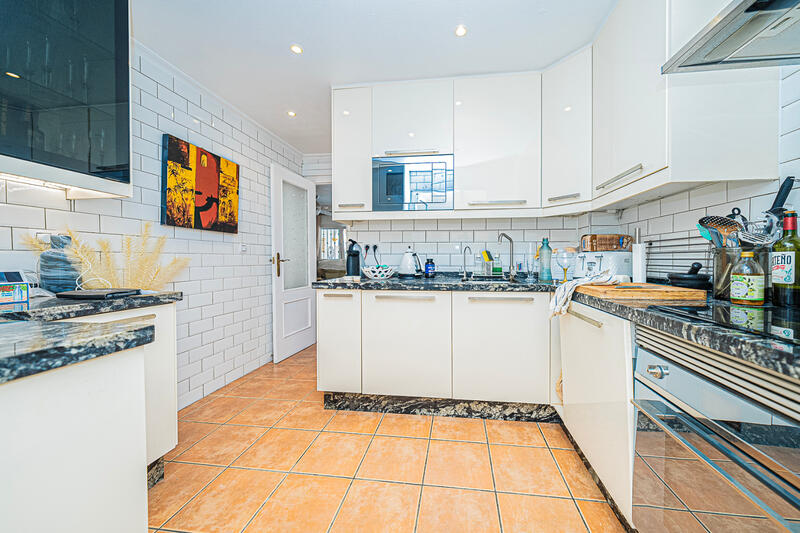 2 Cuarto Villa en venta