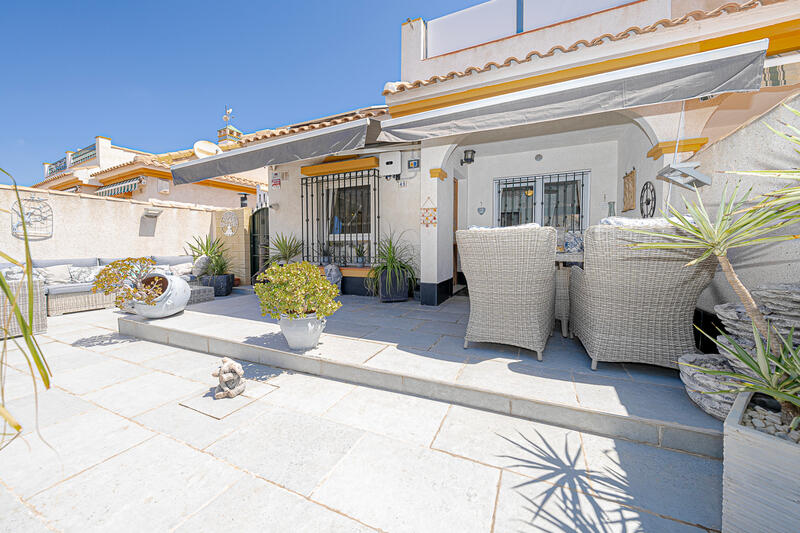 2 Cuarto Villa en venta