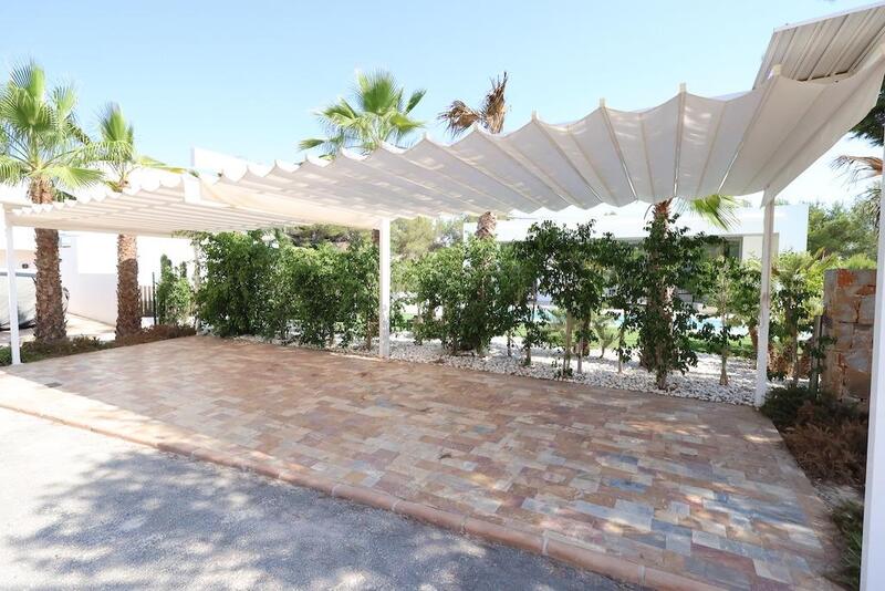 4 Schlafzimmer Villa zu verkaufen