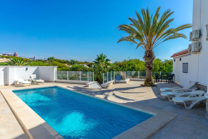 3 bedroom Villa for sale