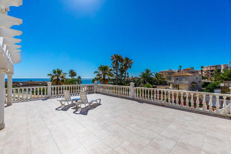 4 bedroom Villa for sale