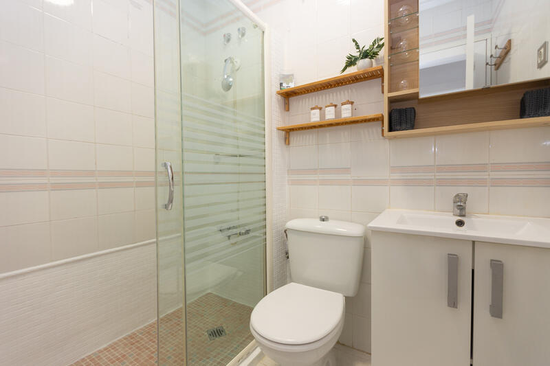 2 bedroom Townhouse for sale