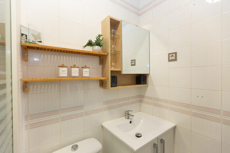 2 bedroom Townhouse for sale