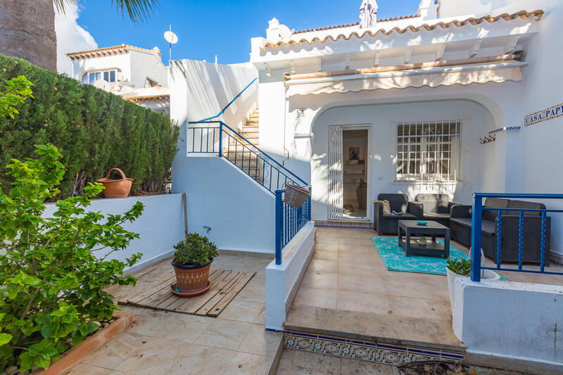 2 bedroom Townhouse for sale