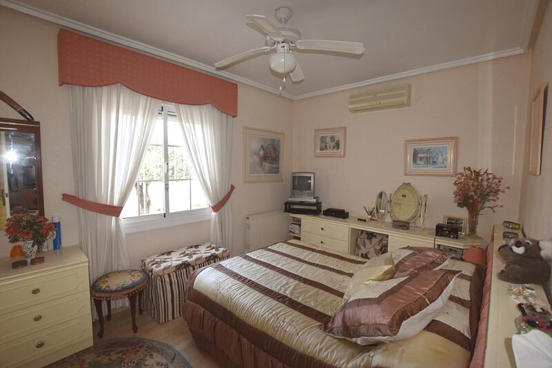 5 bedroom Villa for sale