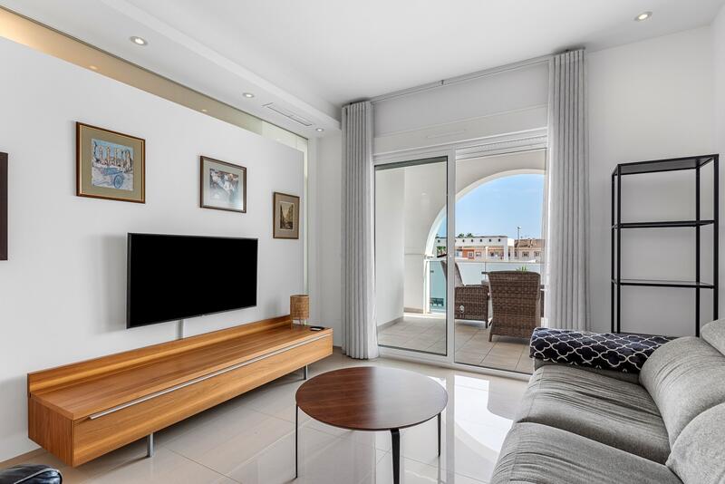 3 bedroom Apartment for sale
