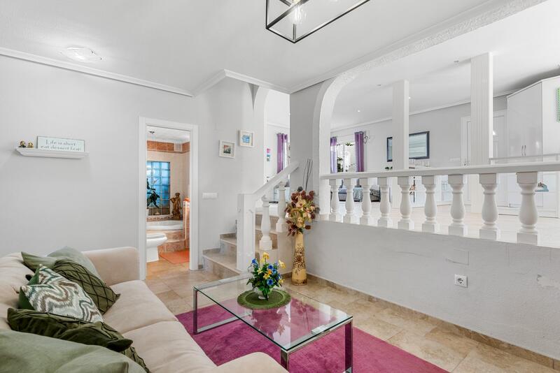 6 Cuarto Villa en venta