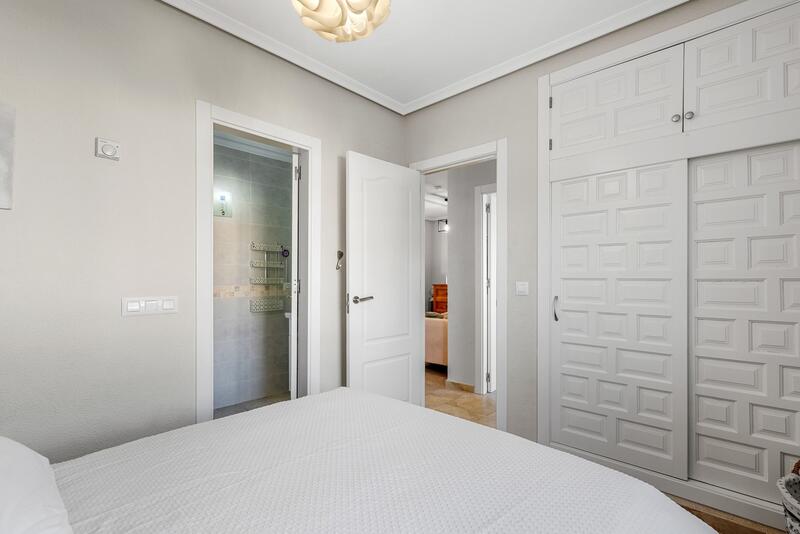 6 Cuarto Villa en venta