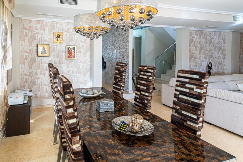 5 Cuarto Villa en venta