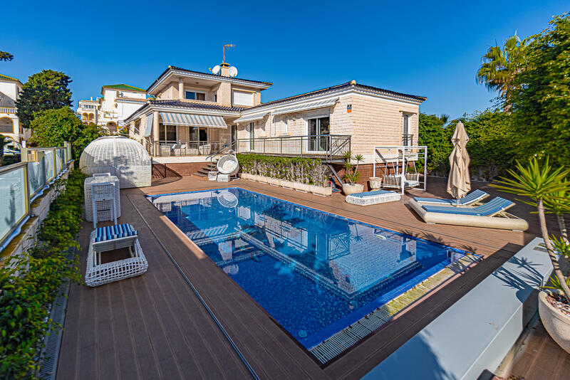 5 Cuarto Villa en venta