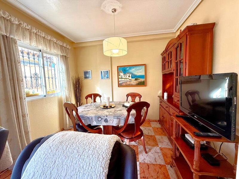 2 Schlafzimmer Stadthaus zu verkaufen