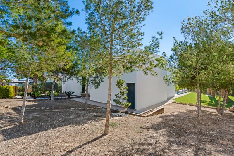 4 Schlafzimmer Villa zu verkaufen