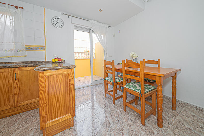 2 Schlafzimmer Stadthaus zu verkaufen