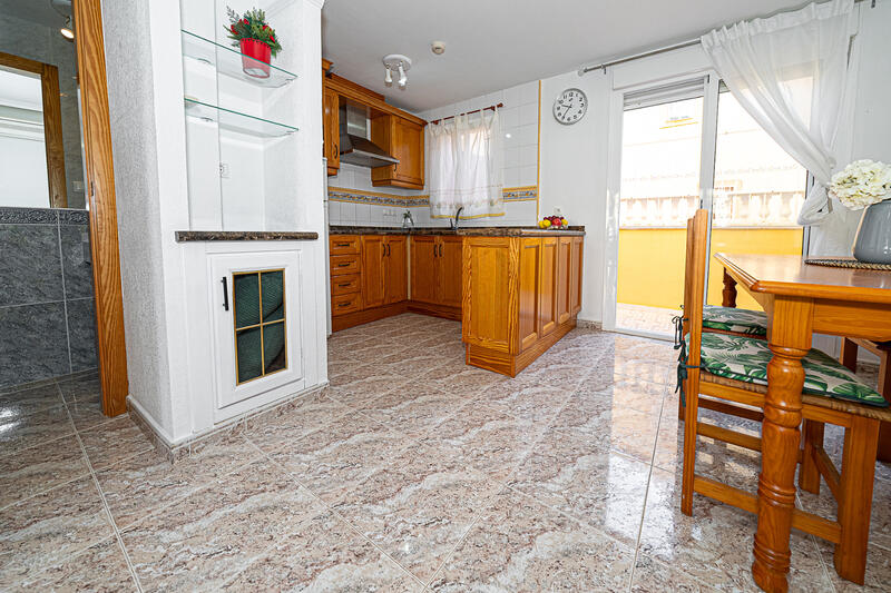 2 Schlafzimmer Stadthaus zu verkaufen