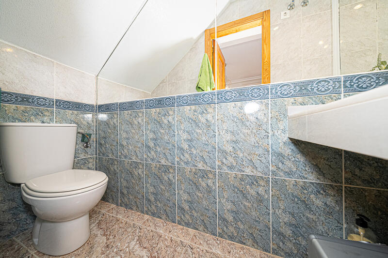 2 Schlafzimmer Stadthaus zu verkaufen