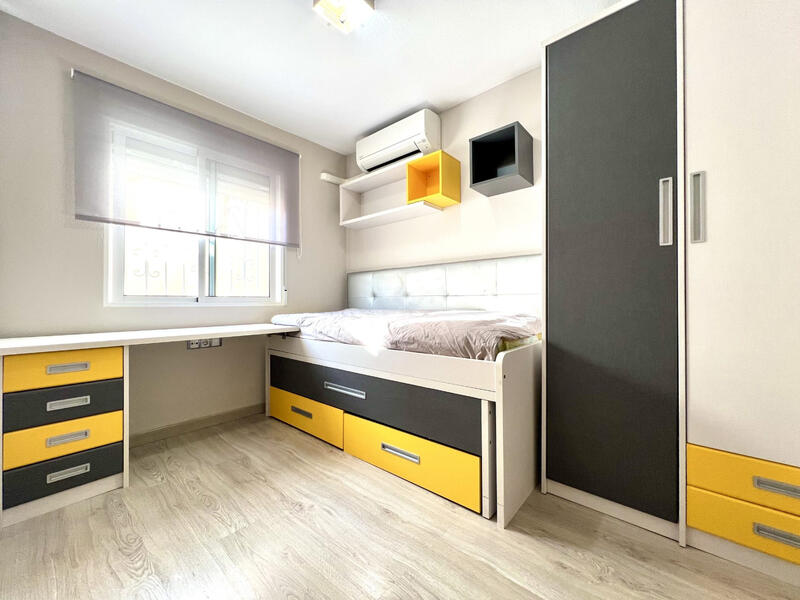 2 Schlafzimmer Villa zu verkaufen
