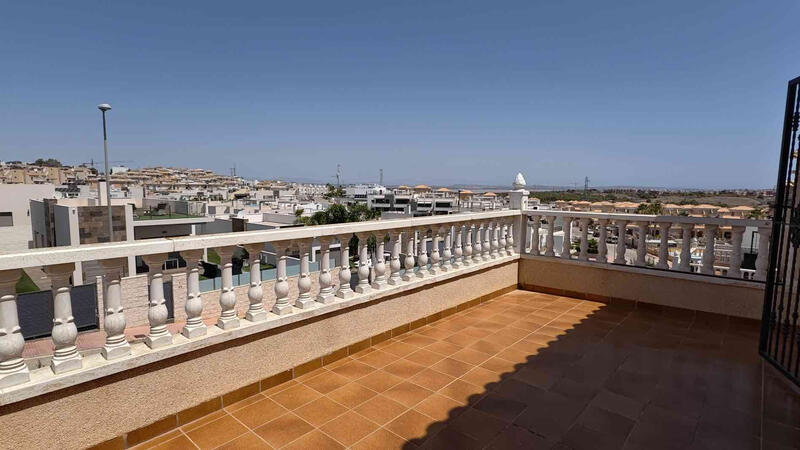 4 Cuarto Villa en venta