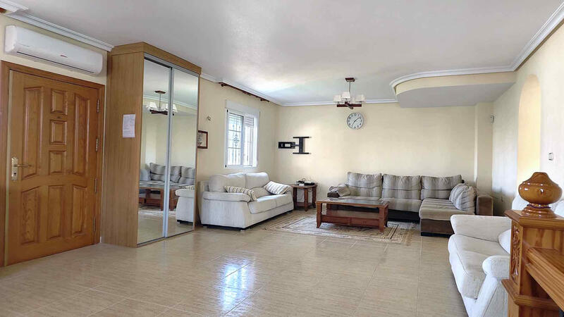 4 Cuarto Villa en venta
