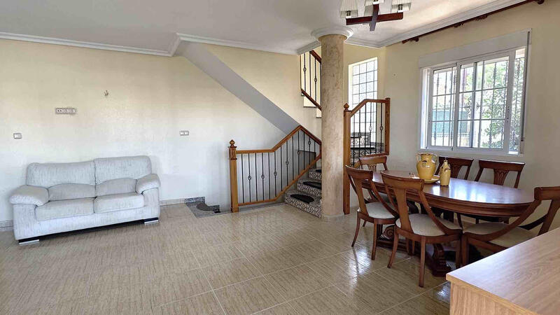 4 Cuarto Villa en venta