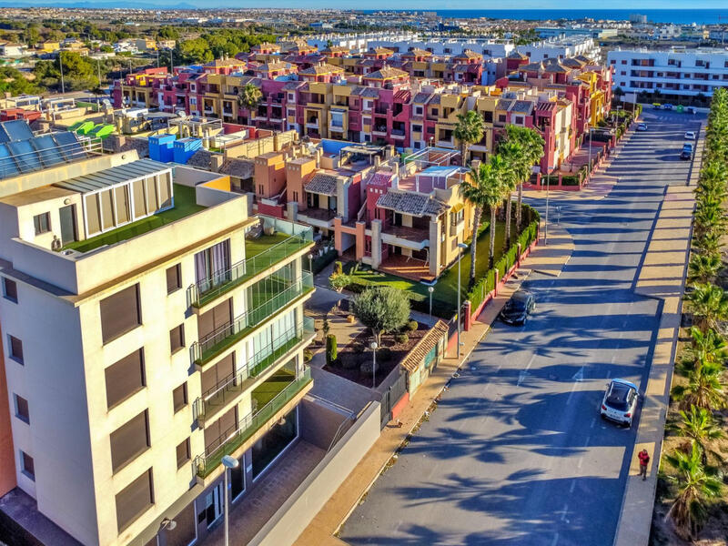 3 bedroom Apartment for sale