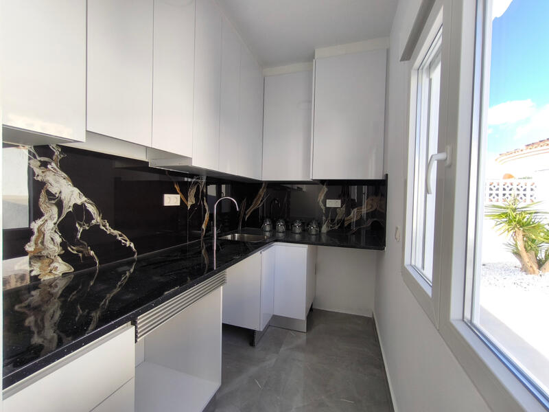 4 Cuarto Villa en venta