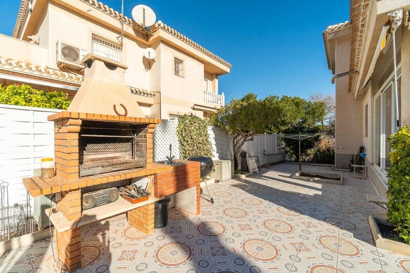 4 Schlafzimmer Villa zu verkaufen