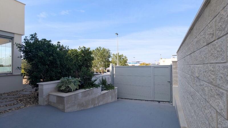 4 спальная комната вилла продается