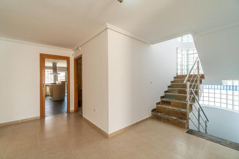 6 sovrum Villa till salu