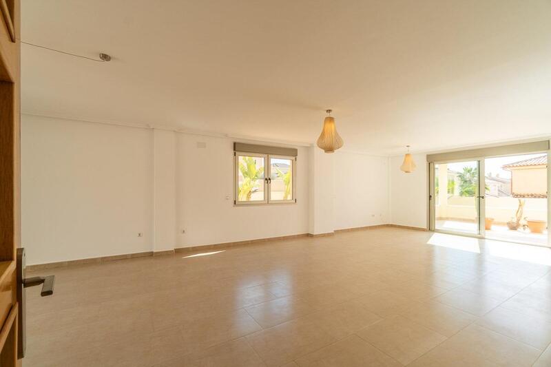 6 sovrum Villa till salu