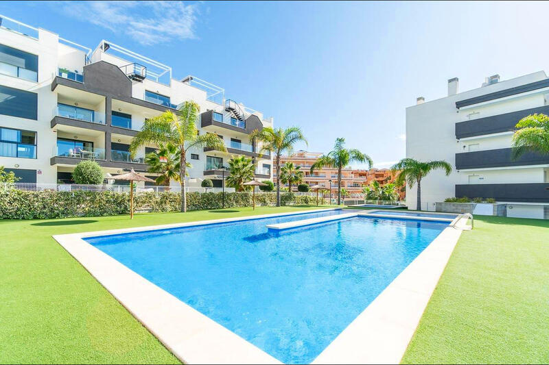 квартира продается в Villamartin, Alicante