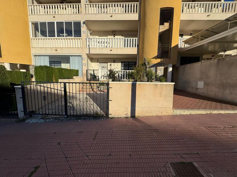 Appartement zu verkaufen in Villamartin, Alicante