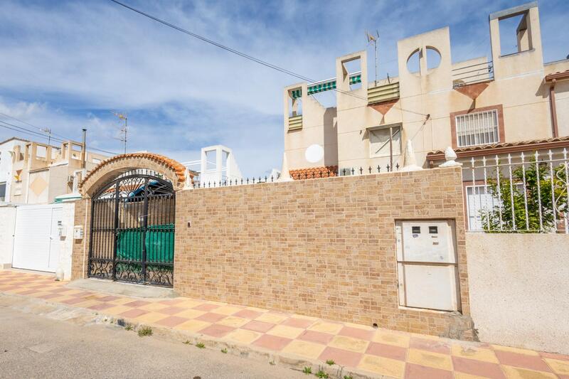 4 Cuarto Adosado en venta