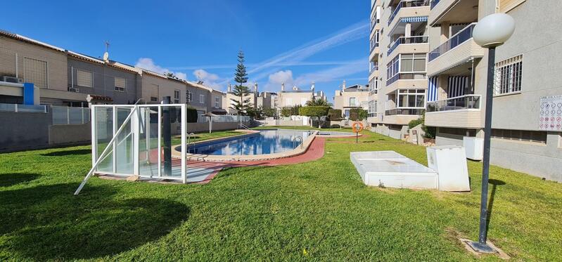 Radhus till salu i Torrevieja, Alicante