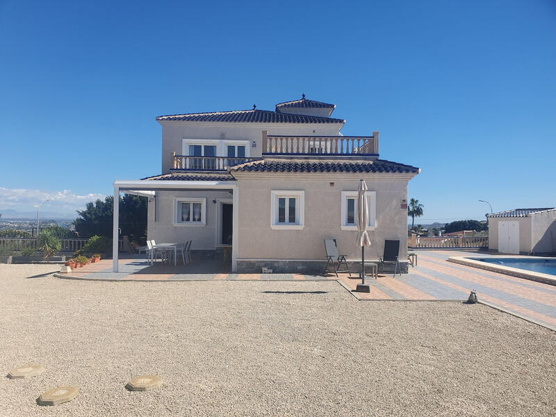 4 soverom Villa til salgs