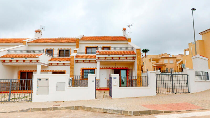 3 Cuarto Villa en venta