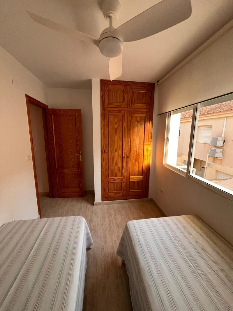 4 slaapkamer Gezinswoning Te koop