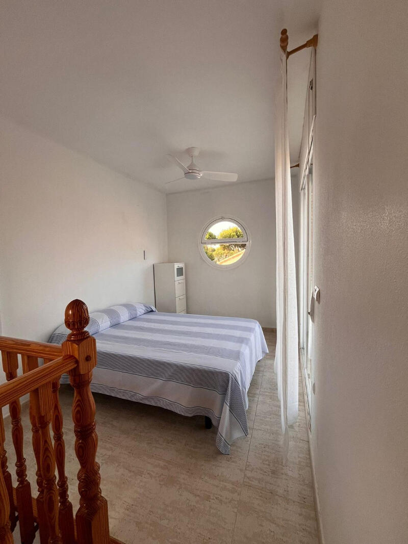4 slaapkamer Gezinswoning Te koop