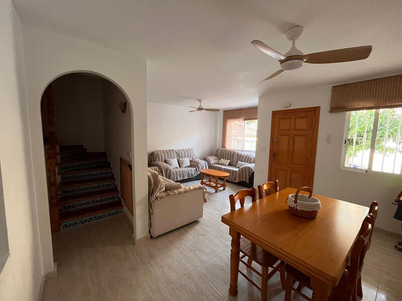 4 slaapkamer Gezinswoning Te koop