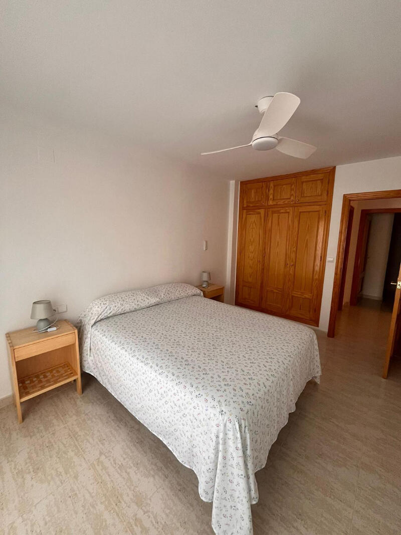 4 slaapkamer Gezinswoning Te koop