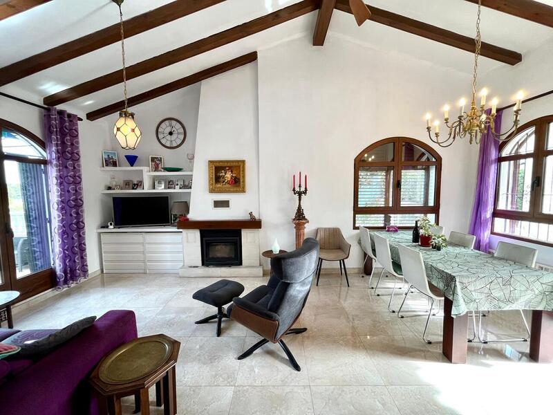 4 bedroom Villa for sale