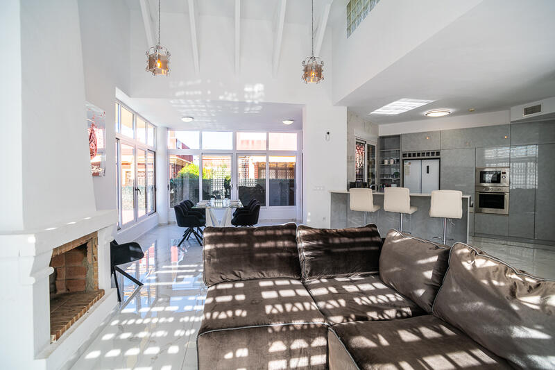 6 Schlafzimmer Villa zu verkaufen