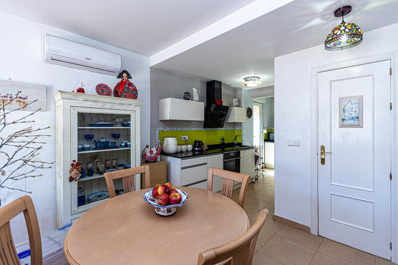 3 Schlafzimmer Stadthaus zu verkaufen