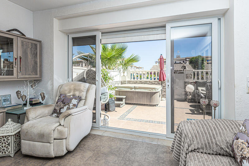 3 Schlafzimmer Stadthaus zu verkaufen