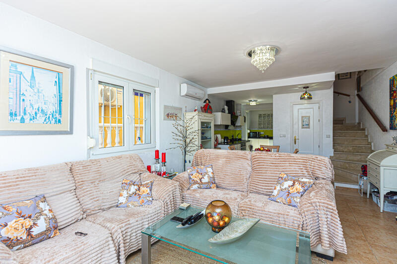 3 Schlafzimmer Stadthaus zu verkaufen